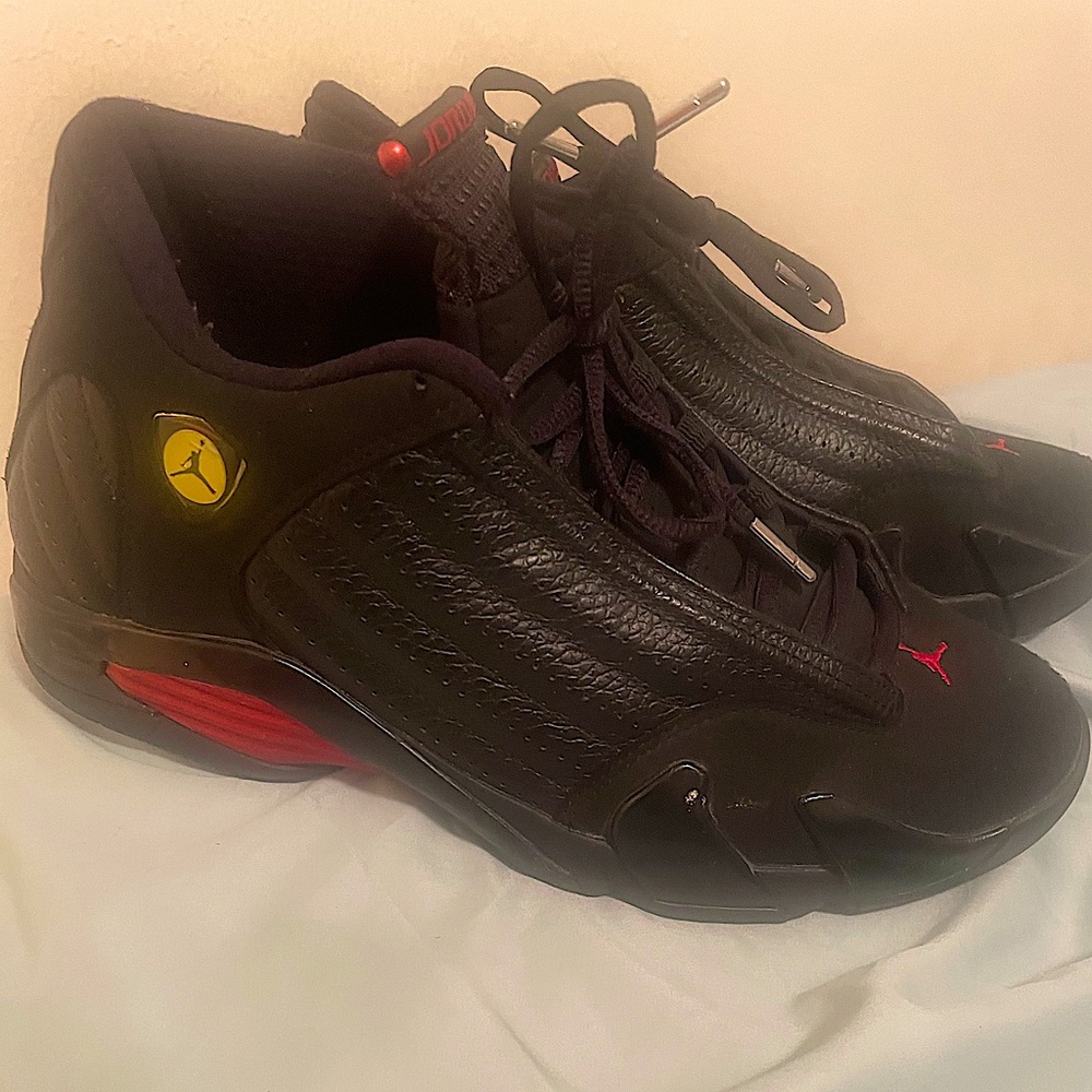 Jordan 14 the last shot only worn a handful of times. Minor creases. Gently used